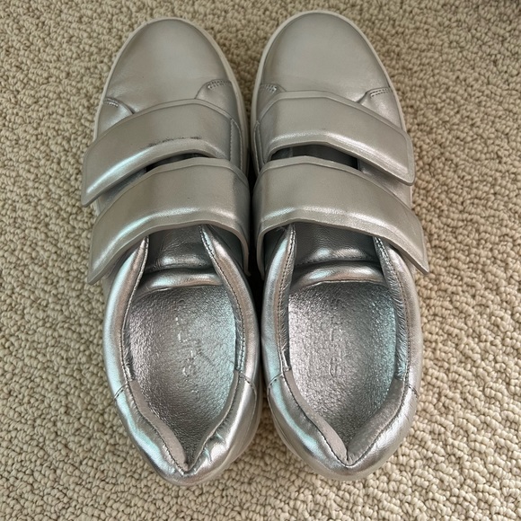 J/Slides - Picture 4 of 6